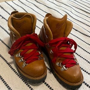 Danner Light Cascade hiking boots
